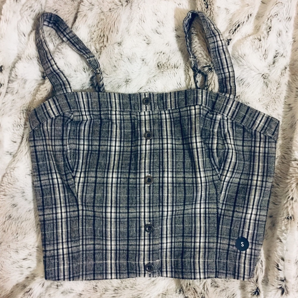 🚚 MOVING! Hollister plaid flannel crop top